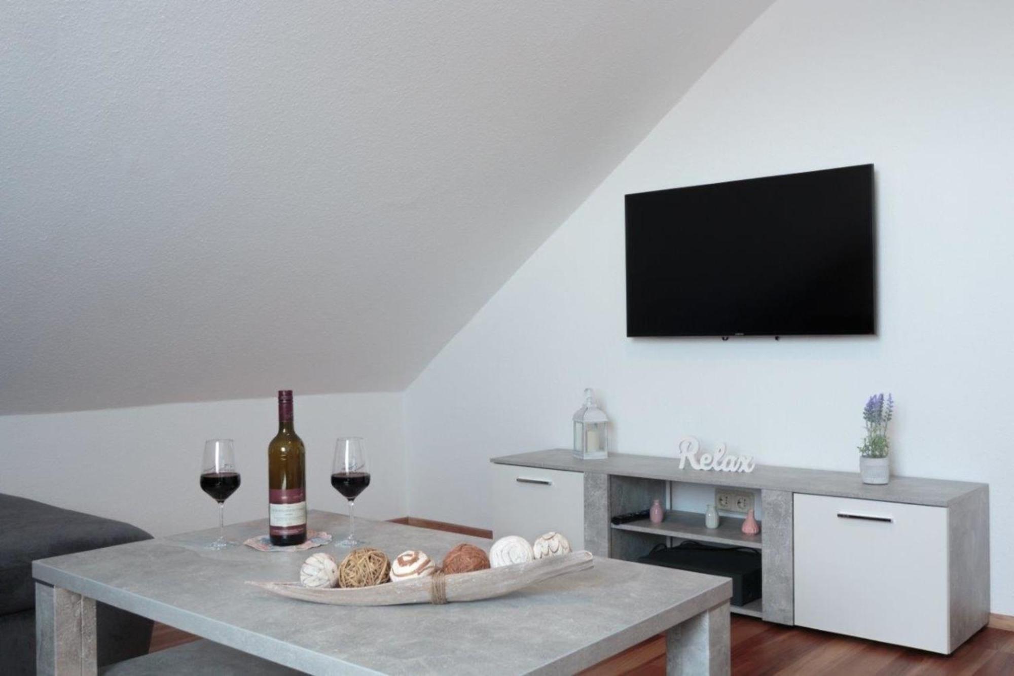 Ferienwohnung Grauschiefer Irsch Exterior foto